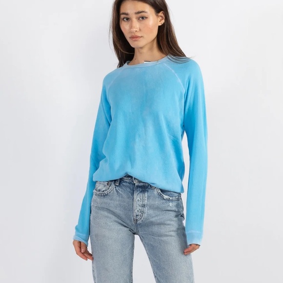 Free city rabbit sweatshirt - Picture 1 of 6